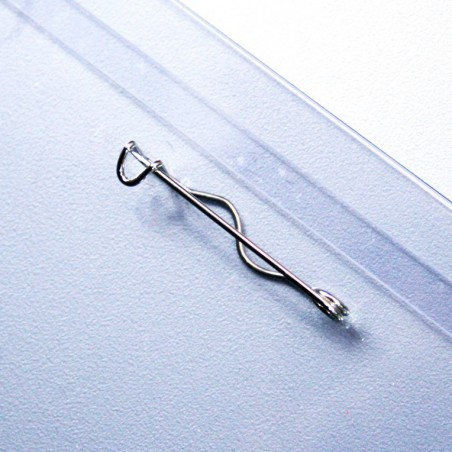 Porte badge en plastique semi-rigide avec épingle
